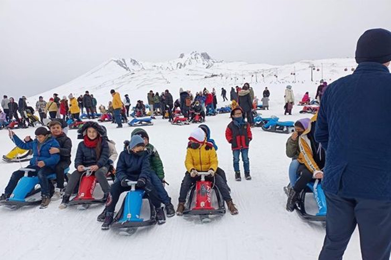 We took our students to the ski resort in Erciyes.