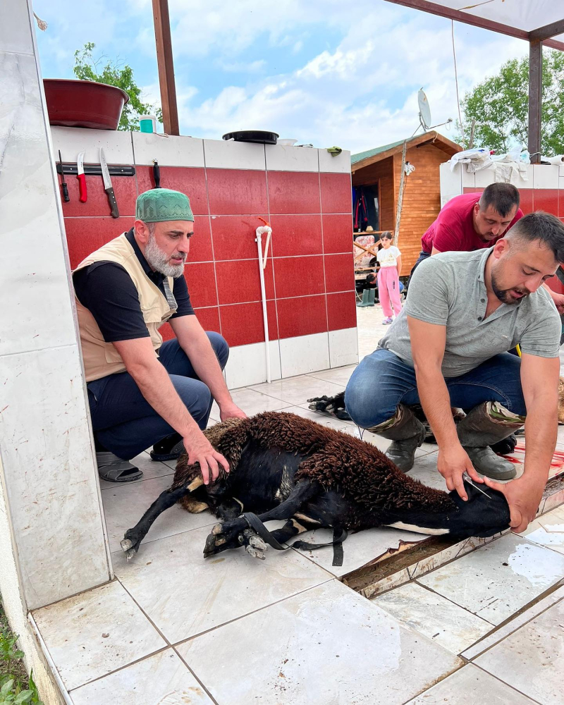 KURBAN VEKALETLERİNİN KESİMLERİ YAPILDI